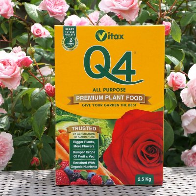 Vitax Q4 Fertiliser