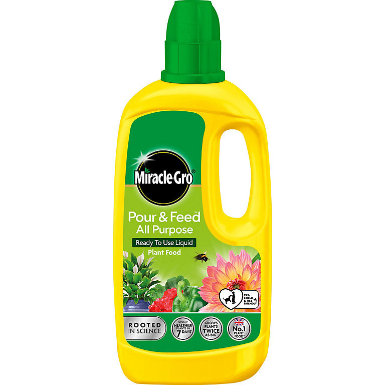 Miracle Gro Pour & Feed